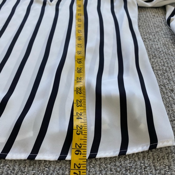 Gorgeous Striped Express Blouse - Picture 10 of 12